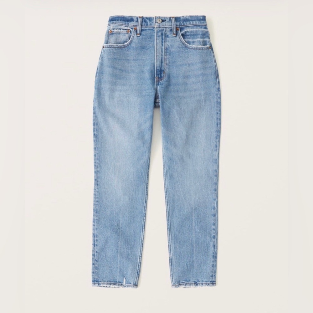 Abercrombie & Fitch Curve Love High Rise Mom Jeans - Light Blue 8L